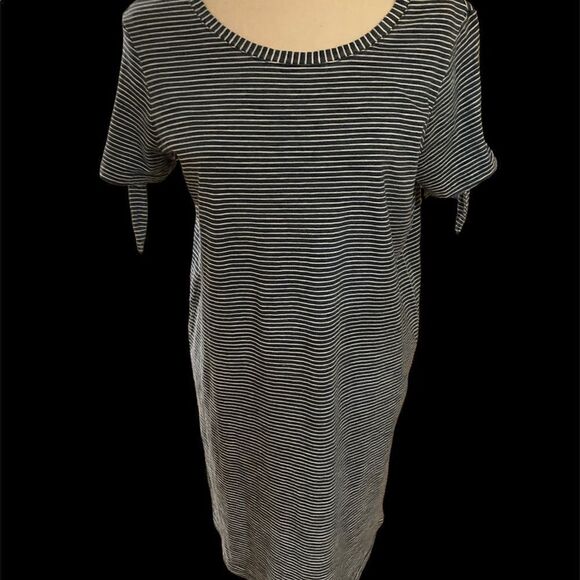 Jane and Delancey Striped Dress - Picture 2 of 9